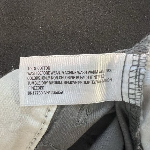 Cat & Jack Slim Flat Front Shorts, Medium Gray, Size 7 Slim - Picture 9 of 10